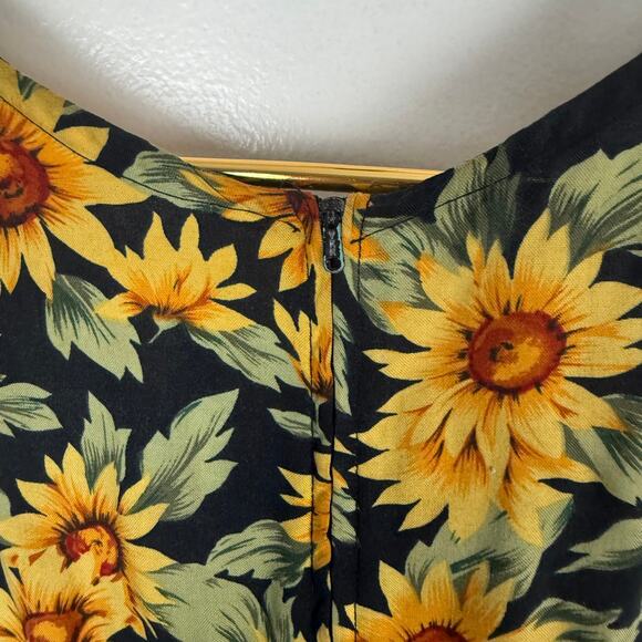 Floral Sunflower Print Dress - Picture 3 of 10